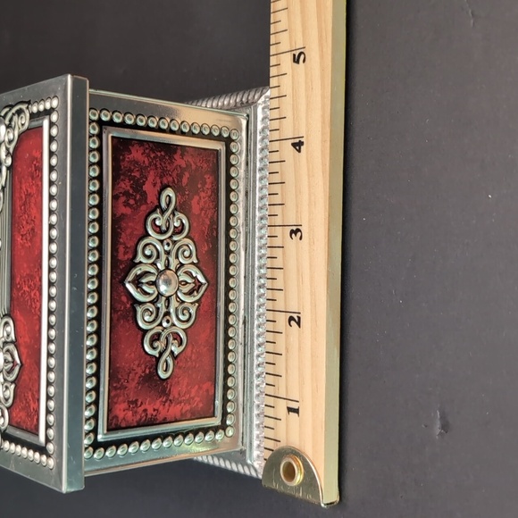 Vintage Blue Bird Confectionery Harry Vincent Red/Silver Tin. - Picture 11 of 11